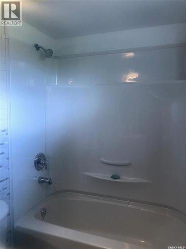 219 3Rd Avenue E, Canora, SK - Indoor Photo Showing Bathroom