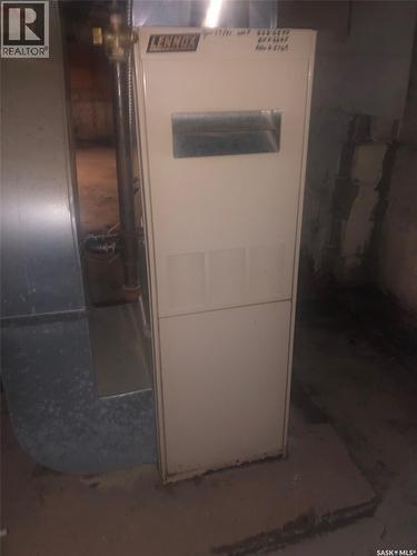 219 3Rd Avenue E, Canora, SK - Indoor