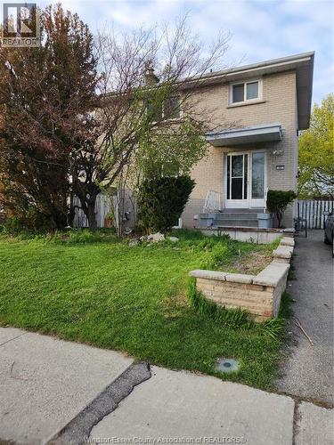 45 ALOMA CRESCENT  Brampton, ON L6T 2N8