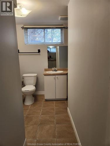 45 Aloma Crescent, Brampton, ON - Indoor Photo Showing Bathroom