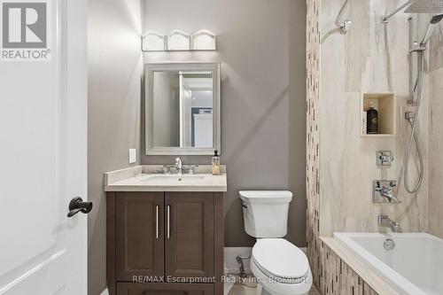 4180 Lakeshore Road, Burlington (Shoreacres), ON - Indoor Photo Showing Bathroom