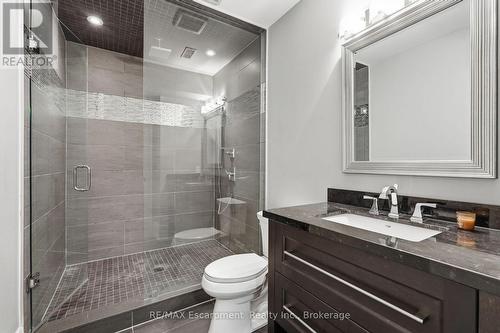 4180 Lakeshore Road, Burlington (Shoreacres), ON - Indoor Photo Showing Bathroom