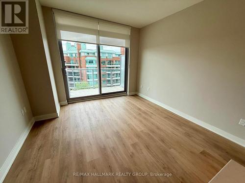 605 - 275 CARLING AVENUE , Ottawa, Ontario K1S 5Y2 4