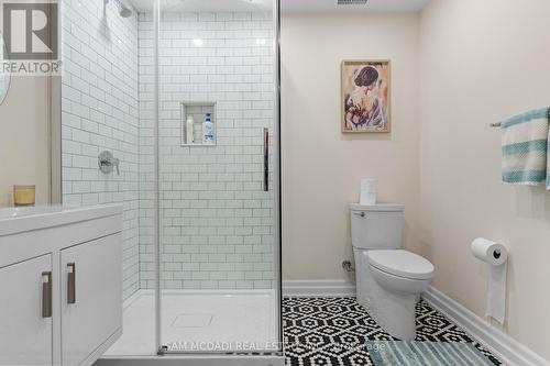 834 Edistel Crescent, Mississauga, ON - Indoor Photo Showing Bathroom