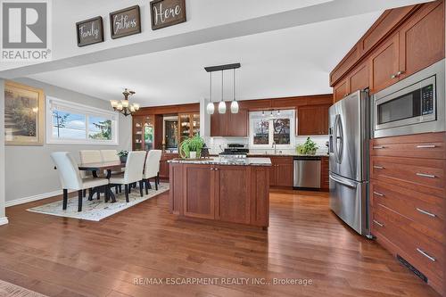 8399 Dickenson Road E, Hamilton, ON - Indoor