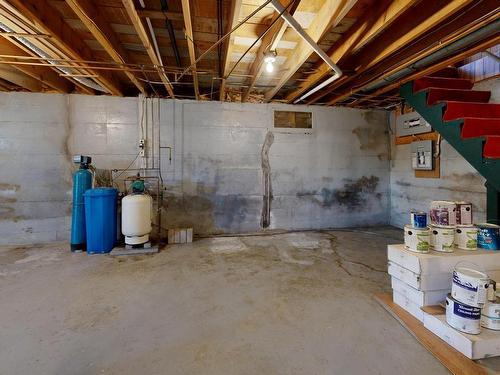 56 North Side Road, Riverport, NS - Indoor Photo Showing Basement