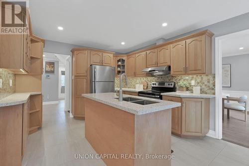 35 Mccarty Crescent, Markham, ON - Indoor Photo Showing Kitchen With Double Sink