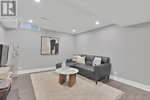 35 Mccarty Crescent, Markham, ON - Indoor
