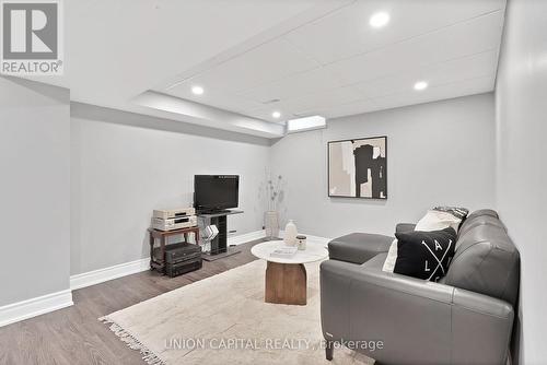 35 Mccarty Crescent, Markham, ON - Indoor