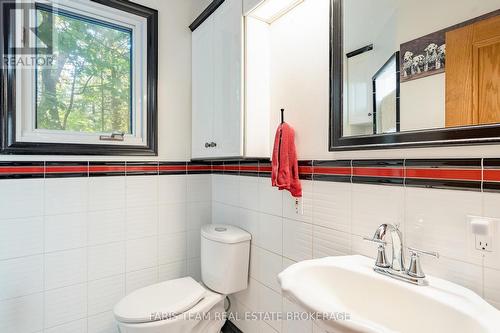 2554 Champlain Road, Tiny, ON - Indoor Photo Showing Bathroom