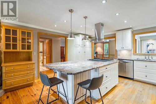 2554 Champlain Road, Tiny, ON - Indoor Photo Showing Other Room
