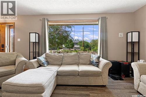 1409 Duffield Street W, Moose Jaw, SK - Indoor Photo Showing Living Room