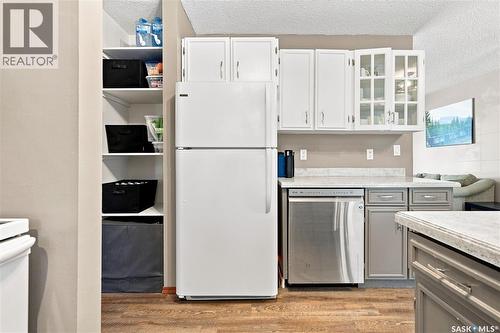 1409 Duffield Street W, Moose Jaw, SK - Indoor Photo Showing Kitchen