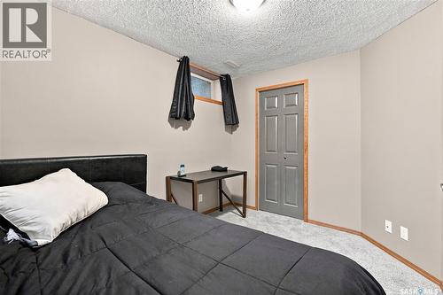 1409 Duffield Street W, Moose Jaw, SK - Indoor Photo Showing Bedroom