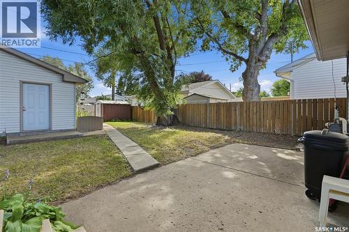 1409 Duffield Street W, Moose Jaw, SK - Outdoor