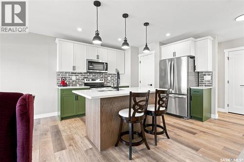 435 Myles Heidt Manor, Saskatoon, SK - Indoor Photo Showing Kitchen With Stainless Steel Kitchen With Upgraded Kitchen