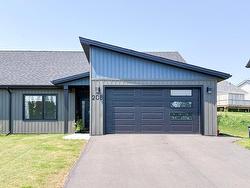 208 Stanmol Drive  Charlottetown, PE C1E 3V1