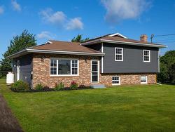 69 Mount Herbert Road Stratford, PE C1B 2S3