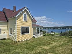 33 MacMillan Hill Road Goldboro, NS B0H 1L0