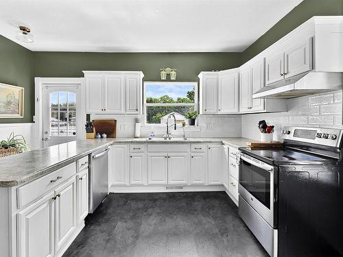 15534 Highway 3, Hebbville, NS - Indoor Photo Showing Kitchen