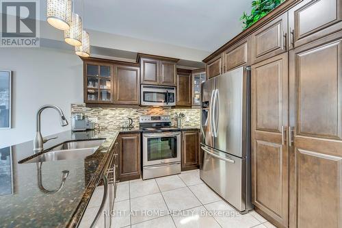38 Assisi Street, Hamilton, ON - Indoor Photo Showing Kitchen With Double Sink With Upgraded Kitchen