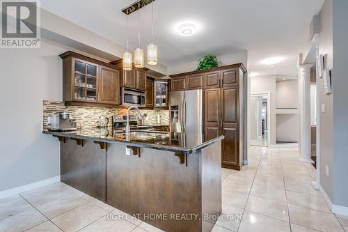 38 Assisi Street, Hamilton, ON - Indoor Photo Showing Kitchen With Upgraded Kitchen