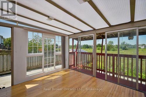 12 Castlebury Drive, Guelph (Willow West/Sugarbush/West Acres), ON -  With Exterior