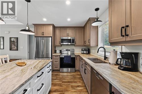 729 6Th Concession Rd Enr, Cultus, ON - Indoor Photo Showing Kitchen With Double Sink With Upgraded Kitchen