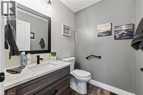 729 6Th Concession Rd Enr, Cultus, ON - Indoor Photo Showing Bathroom