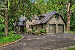 26 CATHEDRAL PINES ROAD Oro-Medonte, ON L4M 4Y8