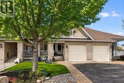236 BULRUSH CRESCENT Ottawa, ON K1T 0E6