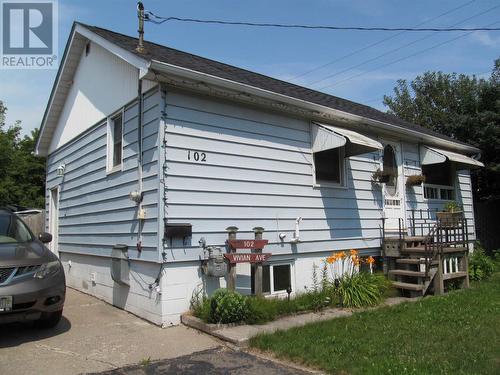102 Vivian AVE  Sault Ste. Marie, ON P6C 2G1