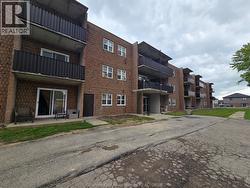 276 MERRITT AVENUE Unit# 108 Chatham, ON N7M 3G1