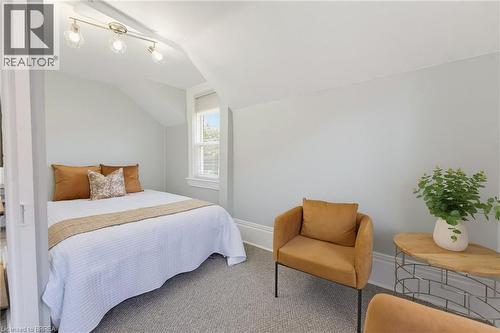 112 Grand River Avenue, Brantford, ON - Indoor Photo Showing Bedroom