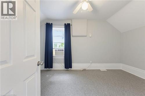 112 Grand River Avenue, Brantford, ON - Indoor Photo Showing Other Room