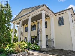9 PARK STREET  Chatham, ON N7M 3R1
