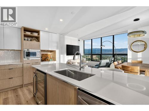 1488 Bertram Street Unit# 3202, Kelowna, BC - Indoor Photo Showing Kitchen