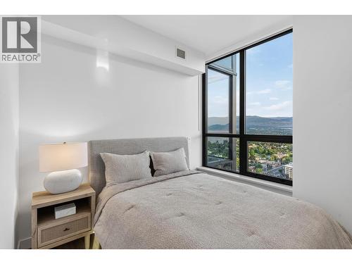 1488 Bertram Street Unit# 3202, Kelowna, BC - Indoor Photo Showing Bedroom