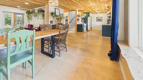 912 8Th Street, Cranbrook, BC - Indoor Photo Showing Dining Room
