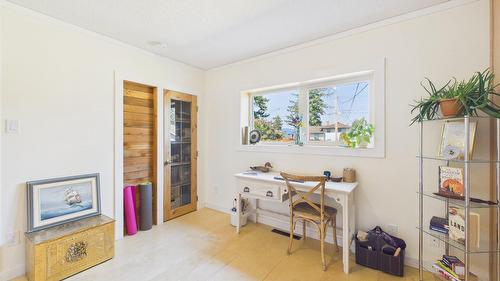 912 8Th Street, Cranbrook, BC - Indoor