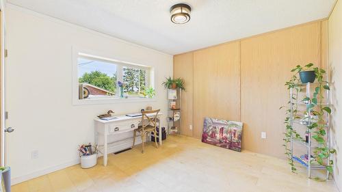 912 8Th Street, Cranbrook, BC - Indoor Photo Showing Other Room