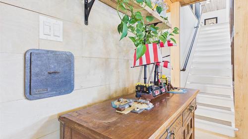 912 8Th Street, Cranbrook, BC - Indoor