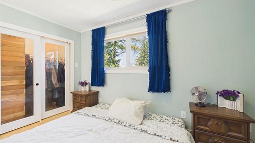 912 8Th Street, Cranbrook, BC - Indoor Photo Showing Bedroom