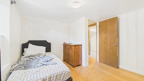 912 8Th Street, Cranbrook, BC - Indoor Photo Showing Bedroom