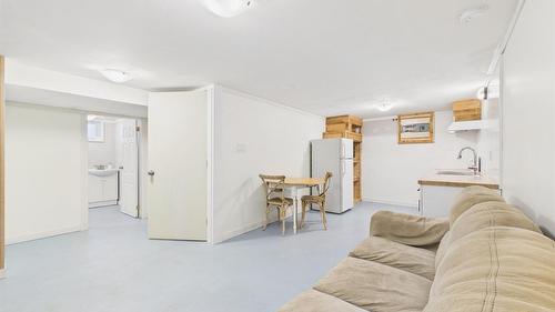 912 8Th Street, Cranbrook, BC - Indoor