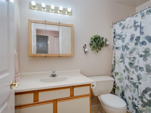 1867 Deborah Dr, Duncan, BC 