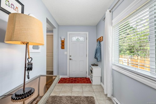 2140 Stadacona Dr, Comox, BC 