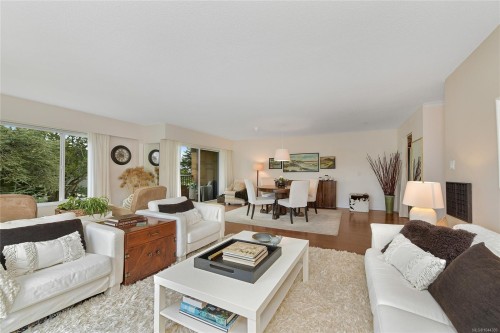 #305-2930 Cook St  Victoria, BC V8W 3G3