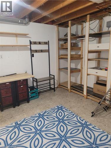 Image quality insufficient for description - 23 Bentley Place, Hamilton, ON - Indoor