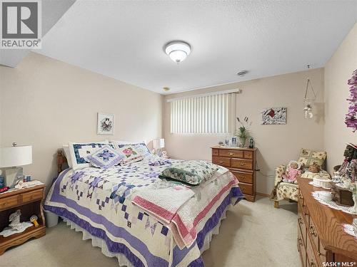 Unit 5 2321 Kildeer Drive, North Battleford, SK - Indoor Photo Showing Bedroom